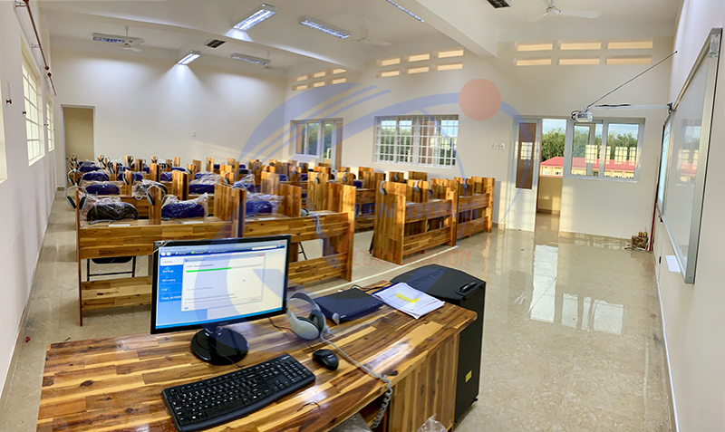 phòng học lab tiếng anh chuyên dụng